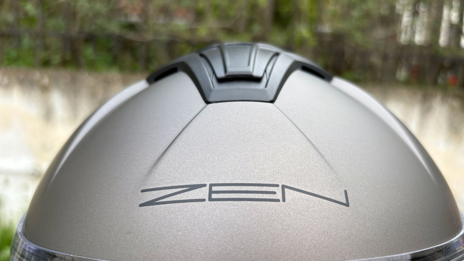 Test κράνος Zen 918: Ανοιγόμενο, γεμάτο features, στα 104 ευρώ